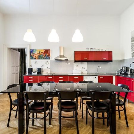 Berta - 4 Bedrooms, 3 Baths 布达佩斯 外观 照片