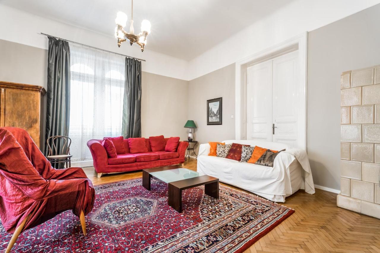 Berta - 4 Bedrooms, 3 Baths 布达佩斯 外观 照片