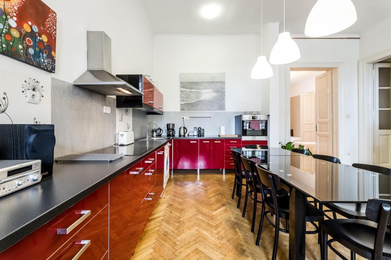 Berta - 4 Bedrooms, 3 Baths 布达佩斯 外观 照片