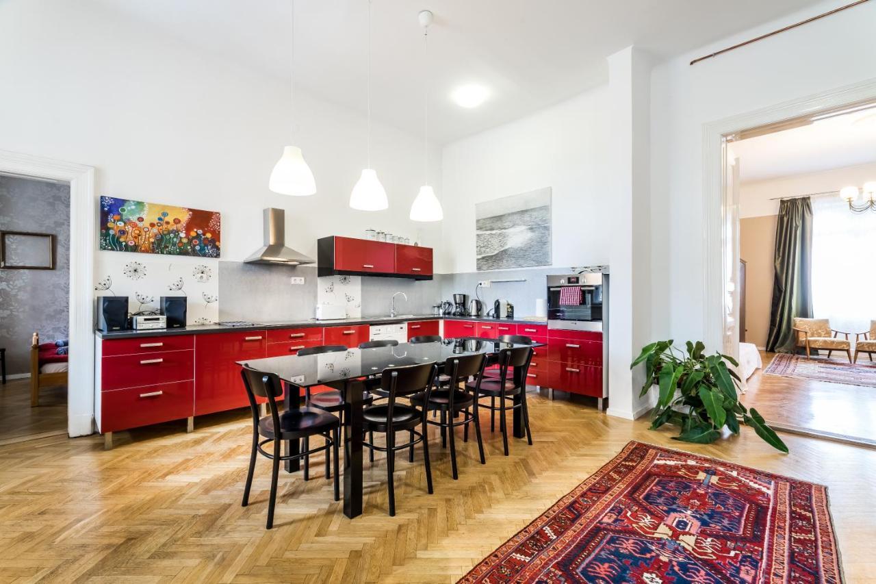 Berta - 4 Bedrooms, 3 Baths 布达佩斯 外观 照片