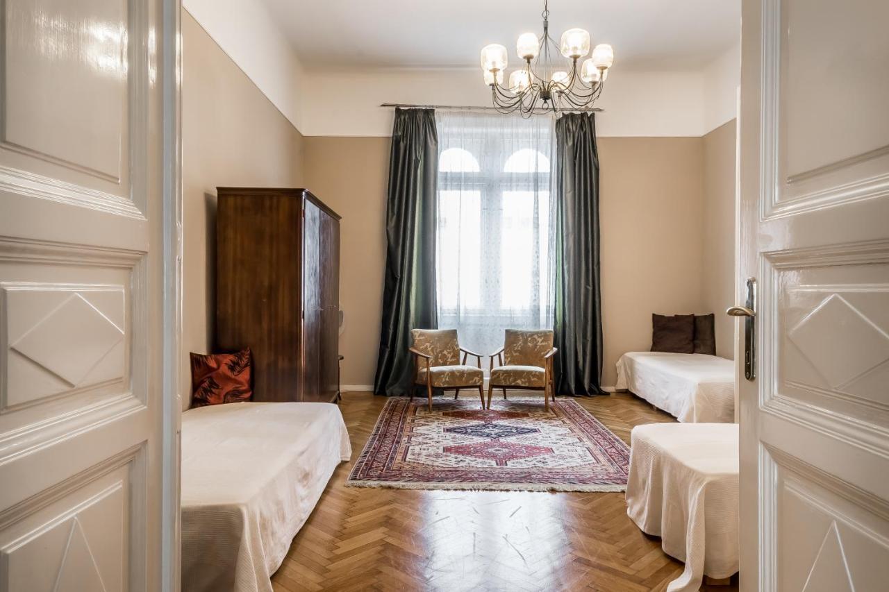 Berta - 4 Bedrooms, 3 Baths 布达佩斯 外观 照片