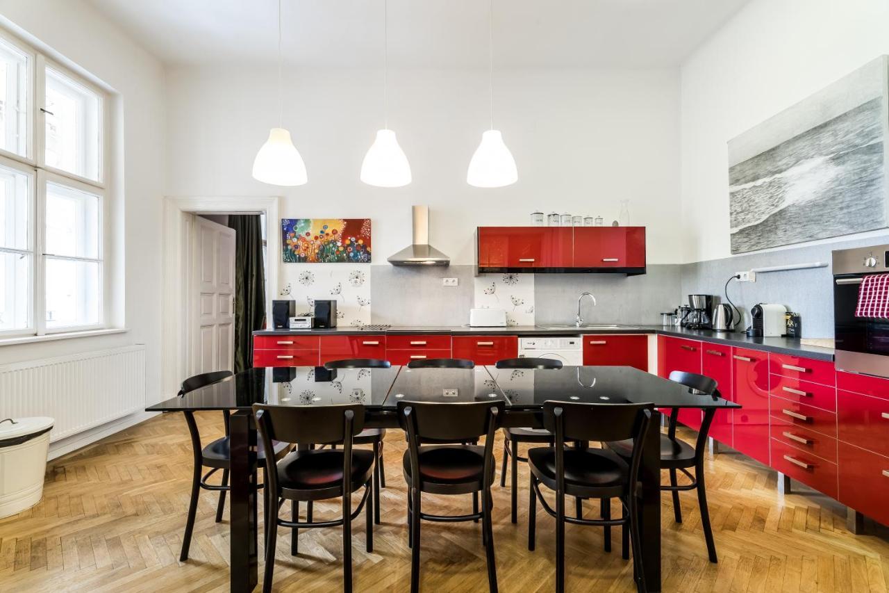 Berta - 4 Bedrooms, 3 Baths 布达佩斯 外观 照片